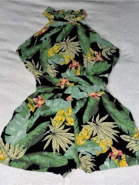 Nicole Miller High Neck Tropical Leaf Print Shorts Romper Women’s Size Small
